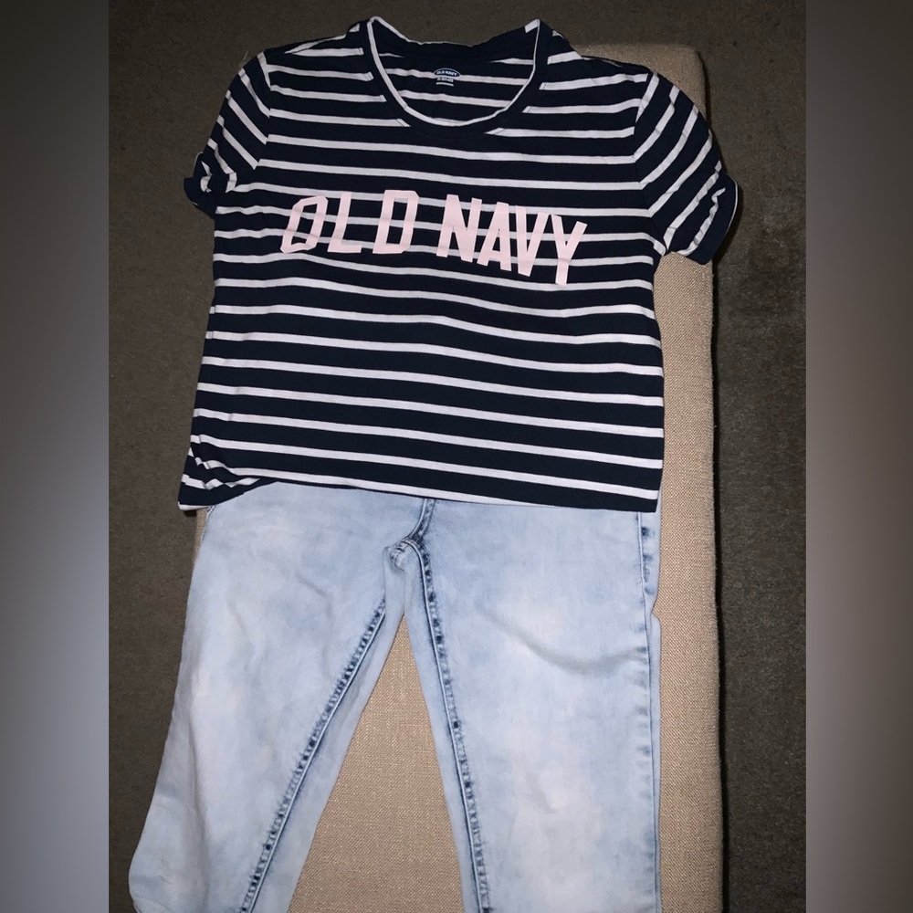 Girls - Mudd jean / Old Navy T